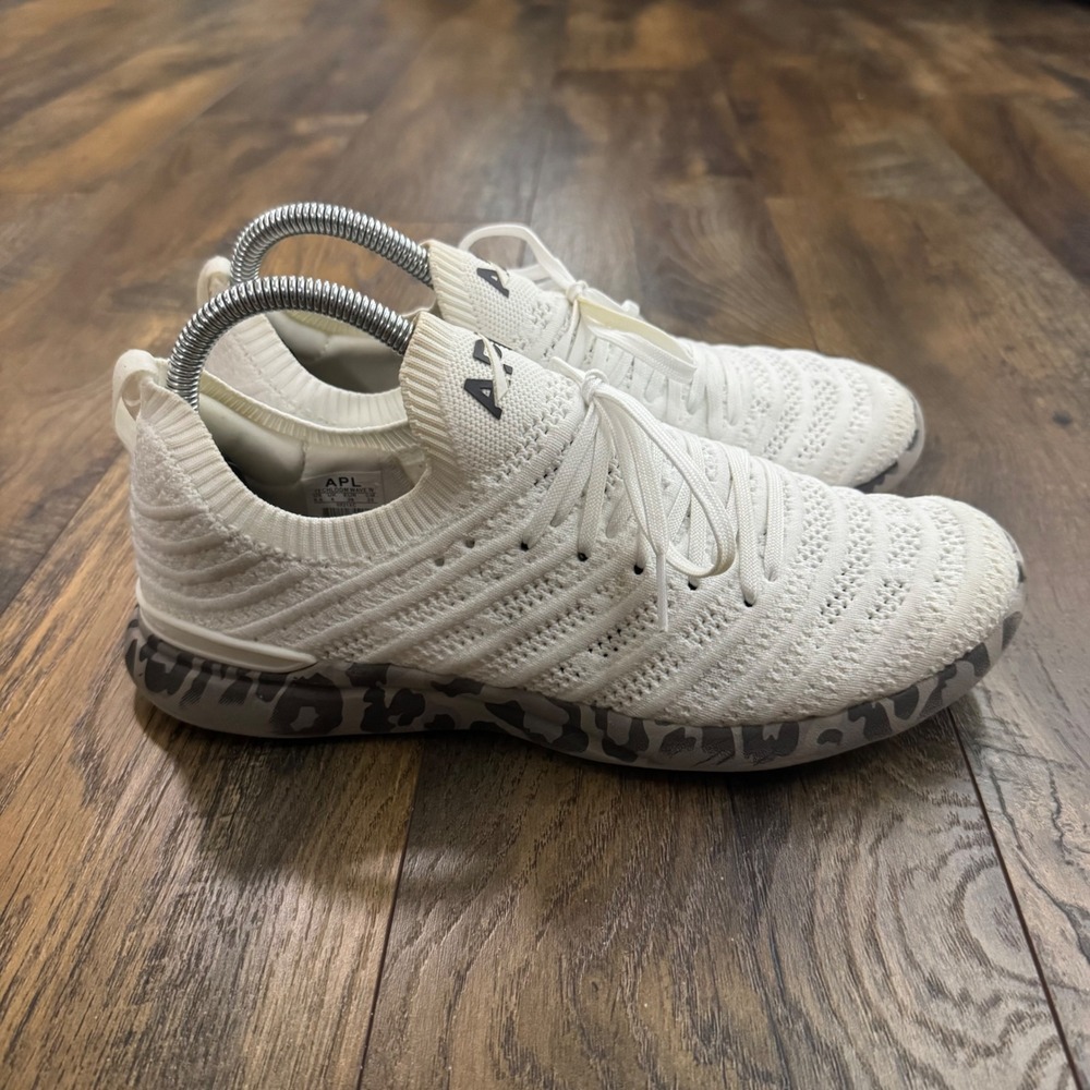 APL TechLoom Wave White Leopard Print Running Shoes Womens 8.5 0821XC Athletic